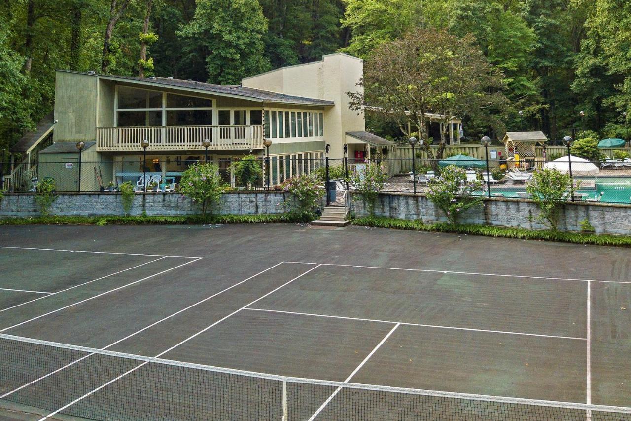 Eagles Nest Escape Apartamento Gatlinburg Exterior foto